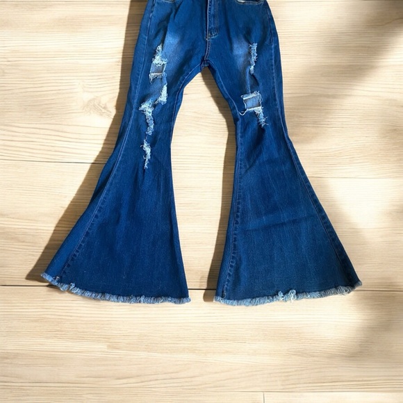 High Waisted Flared Raw Hem Jeans - Picture 6 of 7